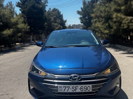 Hyundai Elantra 2018