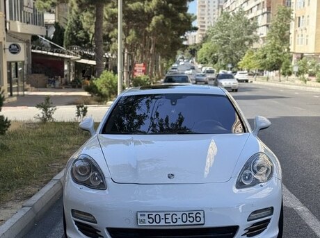 Porsche Panamera S