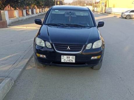 Mitsubishi Airtrek 2001