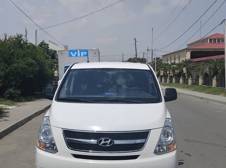 Hyundai H-1 2011