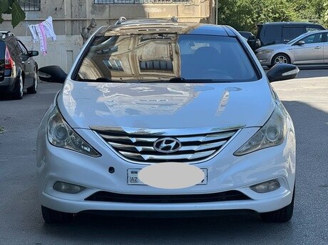 Hyundai Sonata 2010