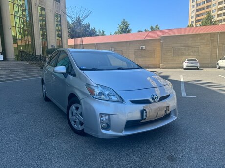 Toyota Prius 2011