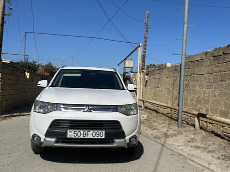 Mitsubishi Outlander 2014