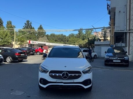 Mercedes GLA 250
