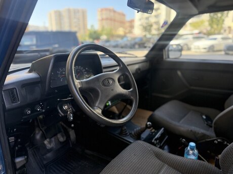 LADA (VAZ) Niva 2015