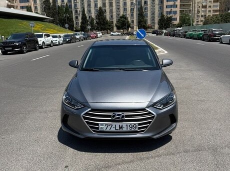 Hyundai Elantra 2018