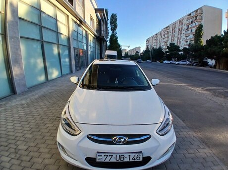 Hyundai Accent