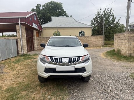 Mitsubishi L200 2016