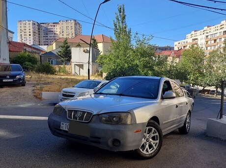 Hyundai Elantra 2002