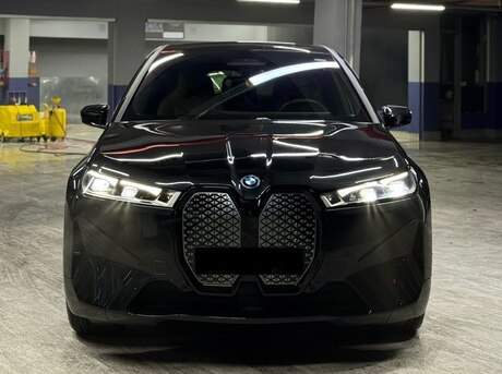 BMW iX M60