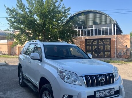 Toyota Land Cruiser Prado 2012