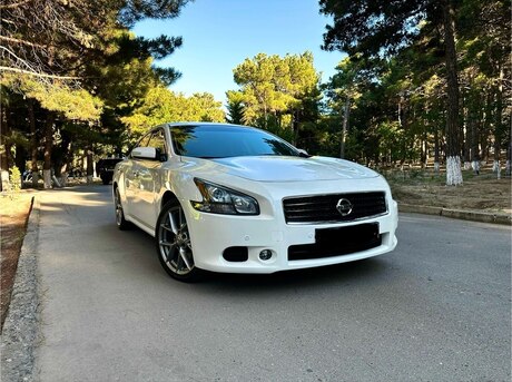 Nissan Maxima 2011