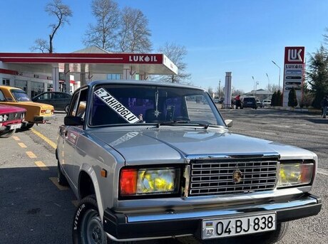 LADA (VAZ) 2107