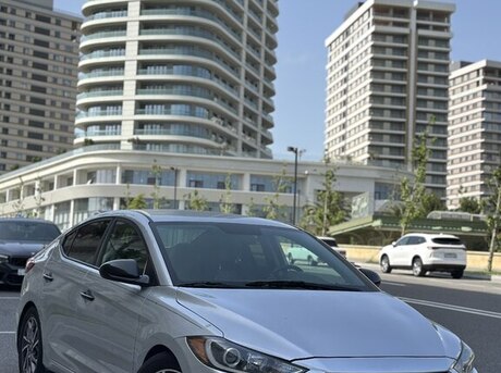 Hyundai Elantra 2016