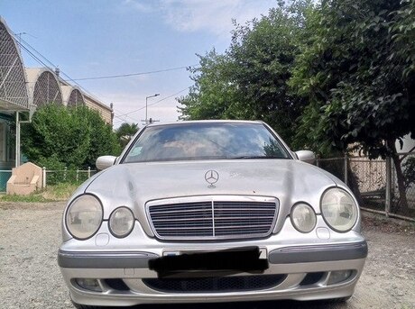 Mercedes E 280 2001