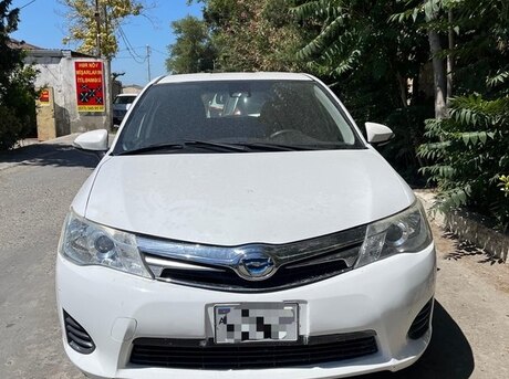 Toyota Corolla Fielder 2015