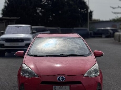 Toyota Prius C 2012