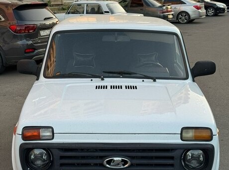 LADA (VAZ) Niva 2006
