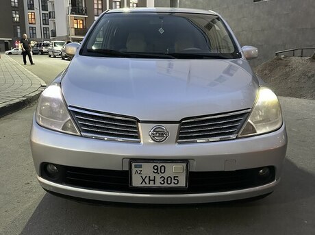 Nissan Tiida 2008