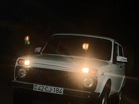 LADA (VAZ) Niva 2013