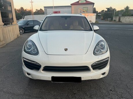 Porsche Cayenne S 2011