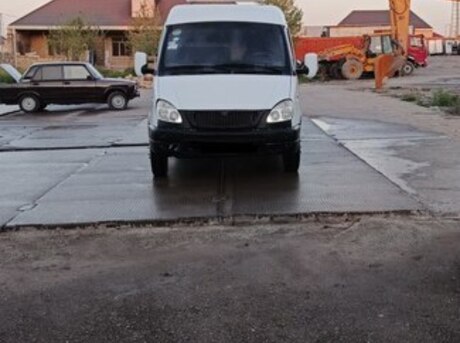 GAZ 2705 2005