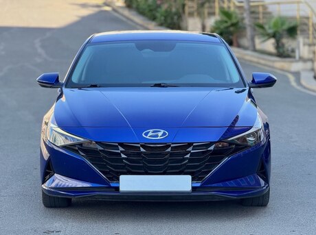 Hyundai Elantra 2022