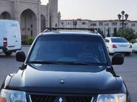 Mitsubishi Pajero 2005