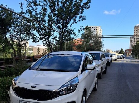 Kia Carens 2017