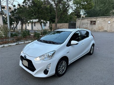 Toyota Aqua 2016
