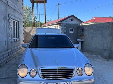 Mercedes E 240 2000