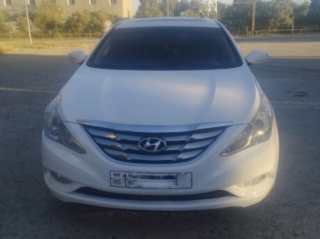 Hyundai Sonata 2011