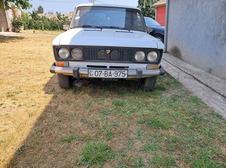 LADA (VAZ) 2103