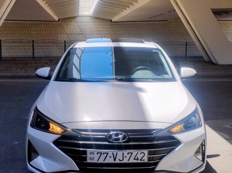 Hyundai Elantra 2019