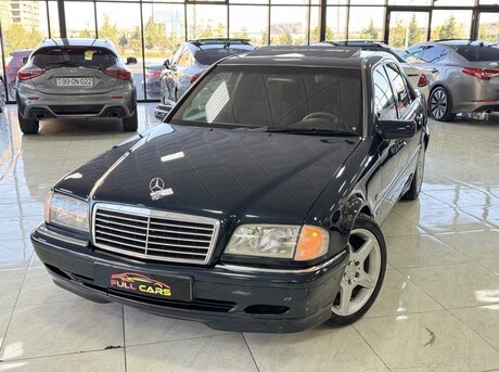Mercedes C 240