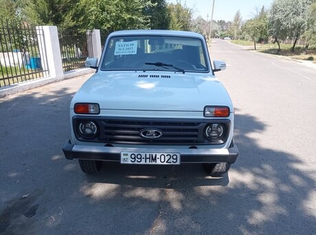 LADA (VAZ) Niva 2013