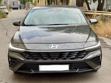 Hyundai Elantra 2024