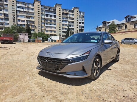 Hyundai Elantra 2022