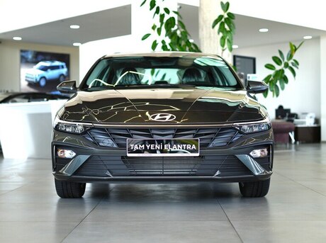 Hyundai Elantra 2025