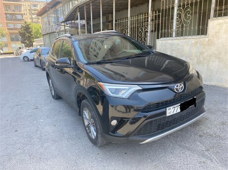 Toyota RAV4 2015