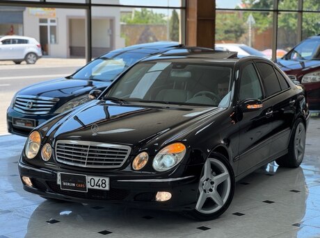 Mercedes E 240