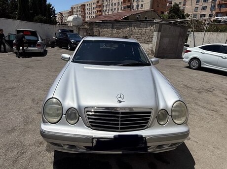 Mercedes E 240 2000