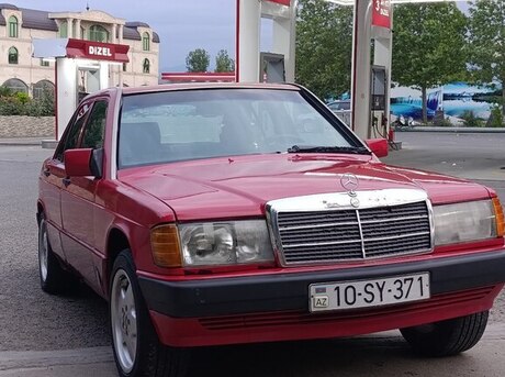 Mercedes 190 1990