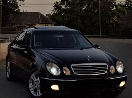 Mercedes E 270 2003