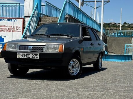 LADA (VAZ) 21099 2001