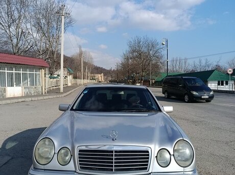 Mercedes E 240 1998