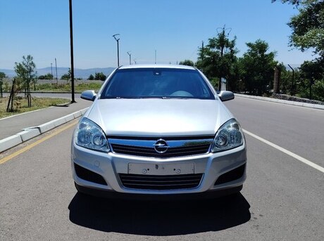 Opel Astra 2008
