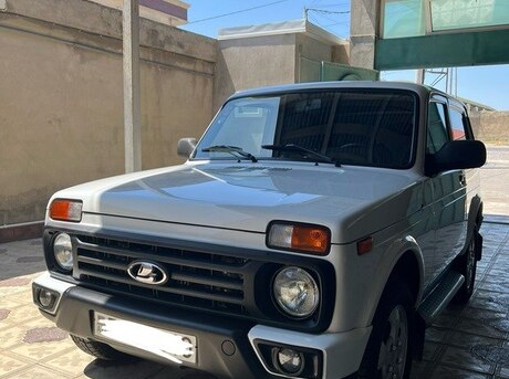LADA (VAZ) Niva 2017