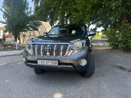 Toyota Land Cruiser Prado 2014