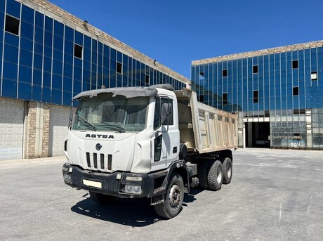 Iveco Astra HD8